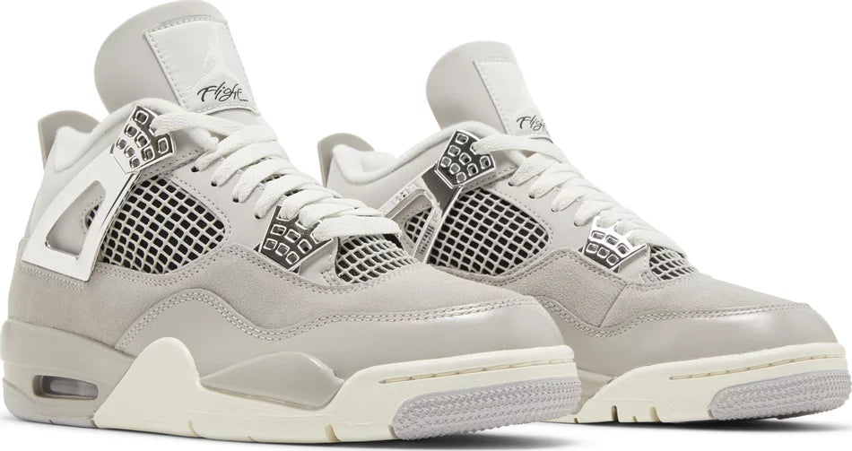 Wmns Air Jordan 4 Retro 'Frozen Moments