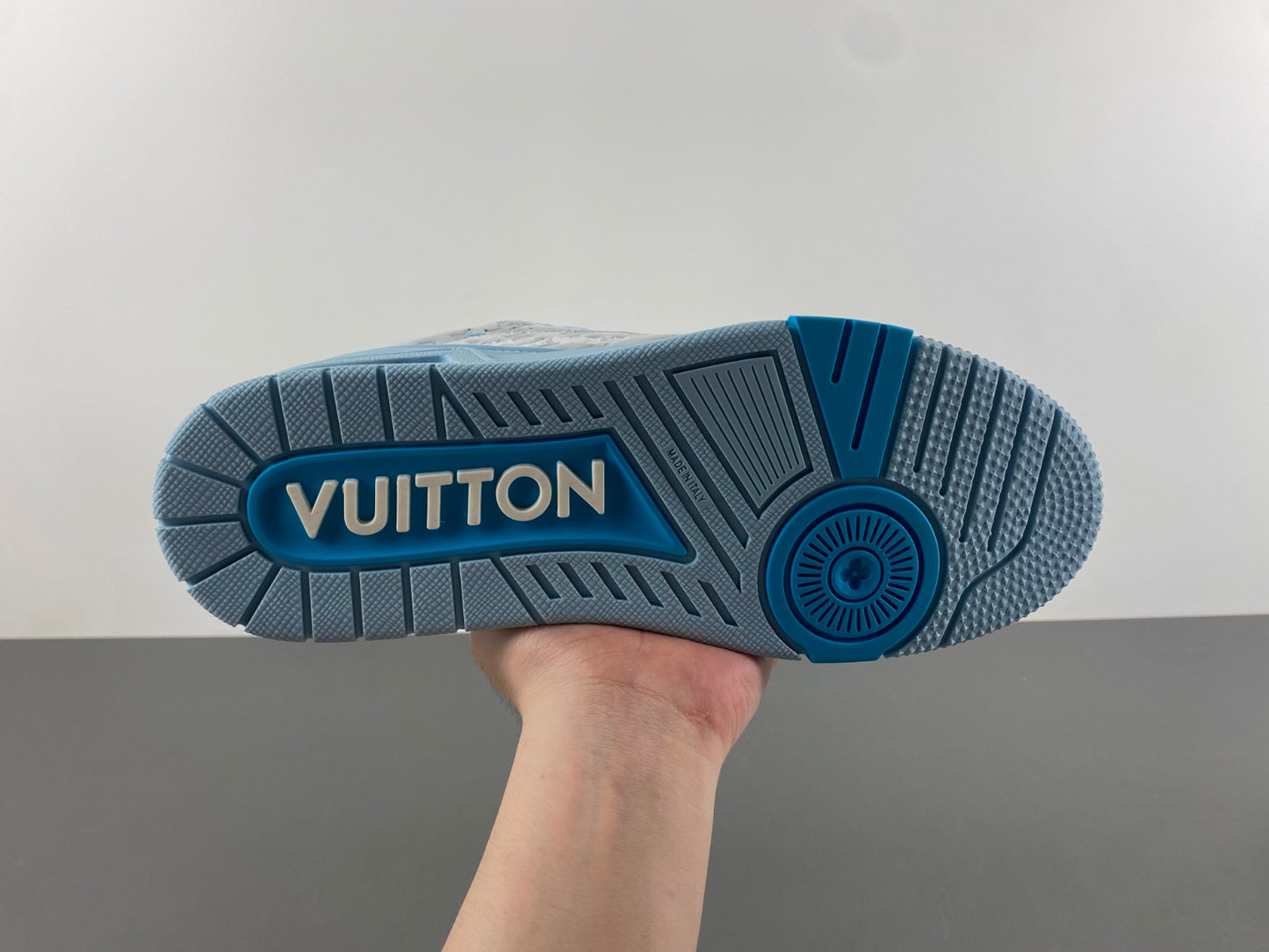 Louis Vuitton LV trainer