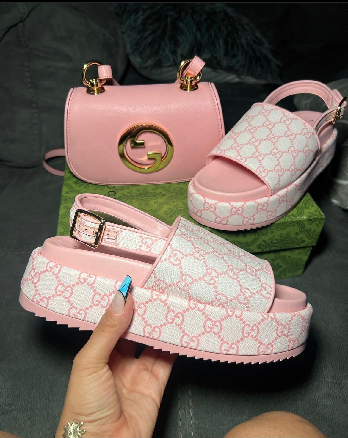 GUCCI COMBO “PINK PLATFORM GG SANDALS X GUCCI BAG”